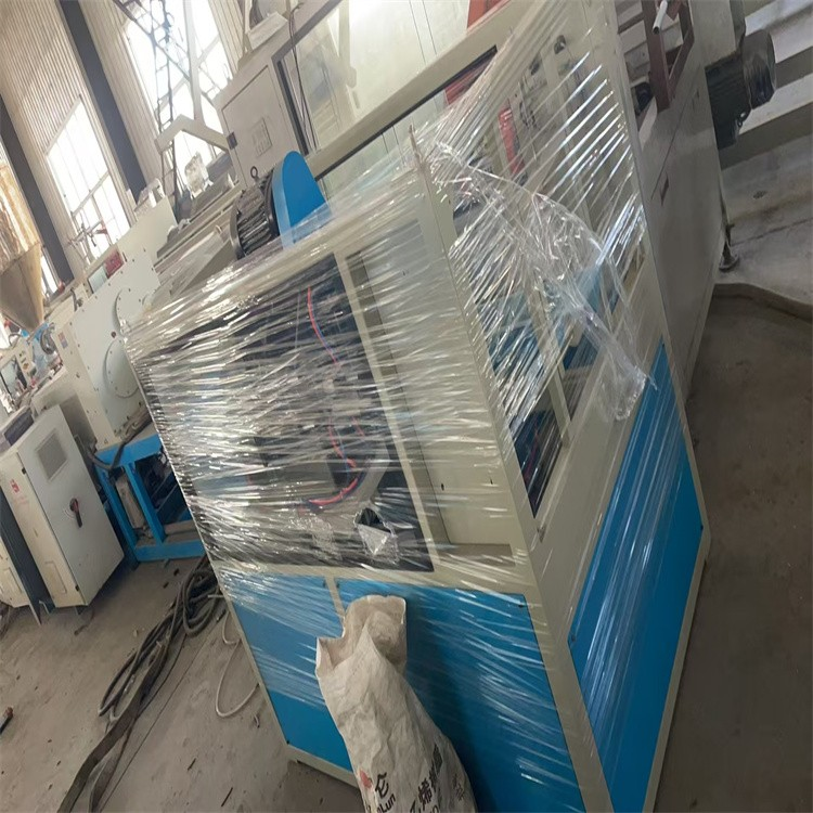 Used Pipe Three Layer Coextrusion Extruder Line Used Pipe Three Layer Coextrusion Extruder Line